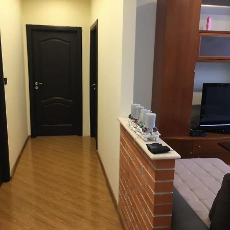 Apartament Valeria Apartment Arad Bagian luar foto