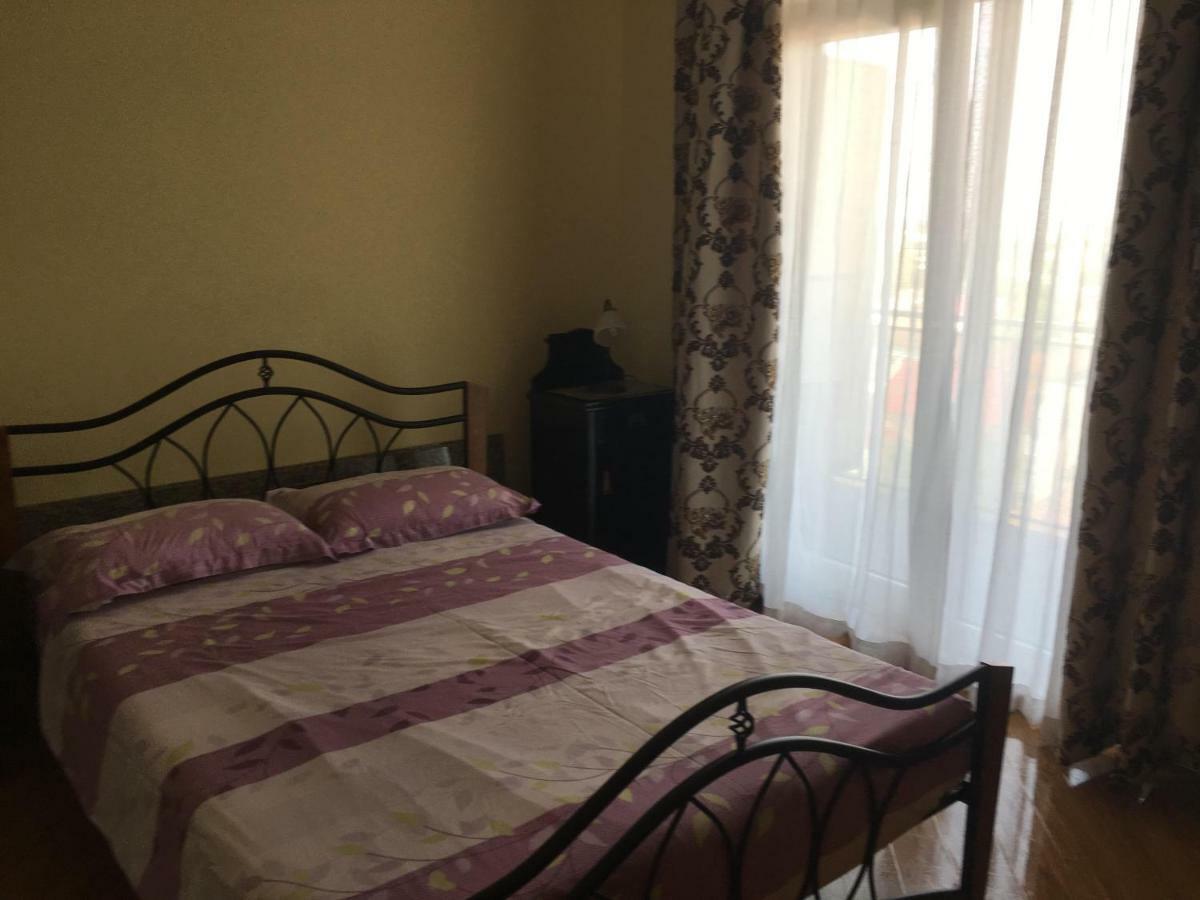 Apartament Valeria Apartment Arad Bagian luar foto