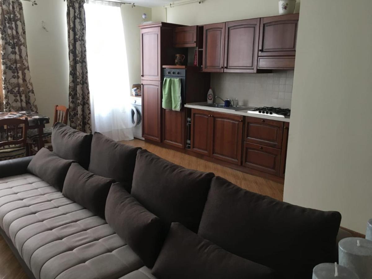 Apartament Valeria Apartment Arad Bagian luar foto